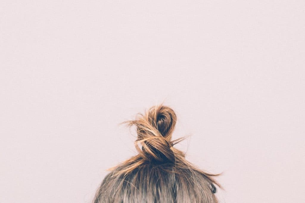 Se faire arracher les cheveux en rêve Se faire arracher les cheveux en rêve