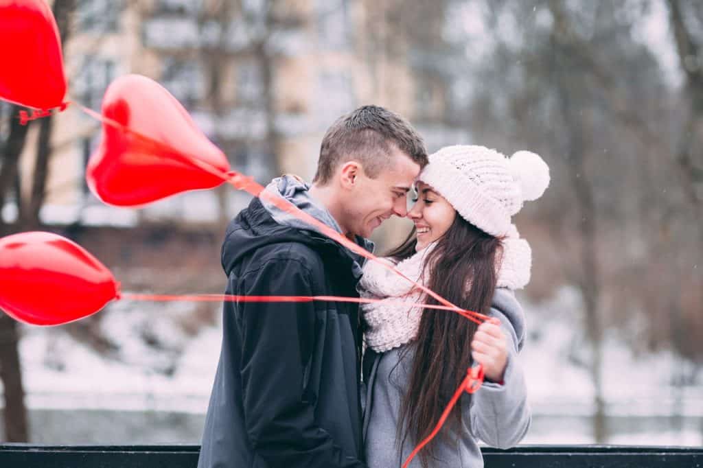 Un couple souriant Un couple souriant